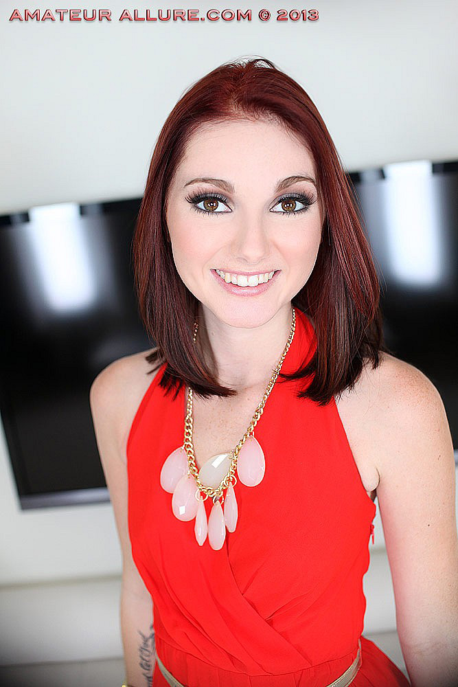 Natalie Lust Amateur Allure B photo Natalie Lust Amateur Allure B pic